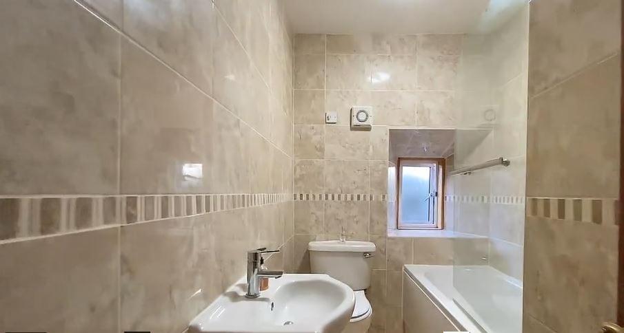 Gorgeous 3 Bedroom Dunbar Serviced Apartment Exterior foto