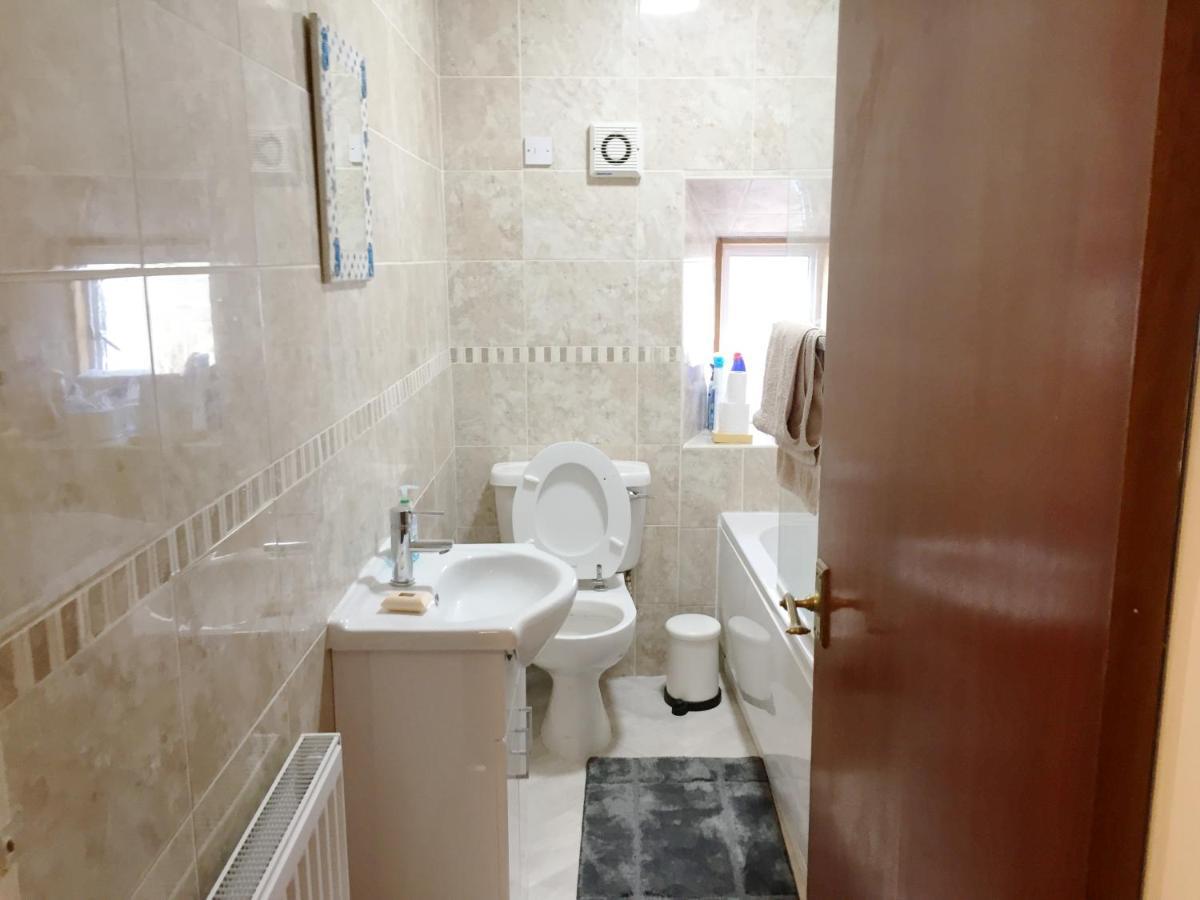 Gorgeous 3 Bedroom Dunbar Serviced Apartment Exterior foto